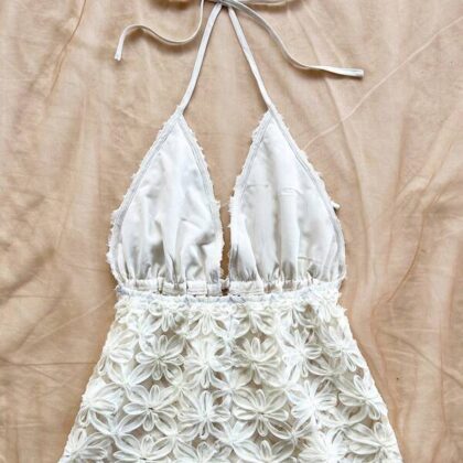 Floral Contrast Front Tie Tank – เสื้อกล้ามผูกหน้าลายดอกไม้คอนทราสต์