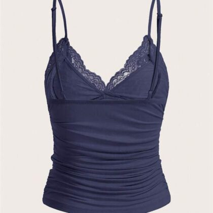 Ontre Ivory Satin Lace Side Slit Elegant Cami – เสื้อสายเดี่ยวซาตินสีงาช้างลูกไม้ผ่าข้าง Ontre