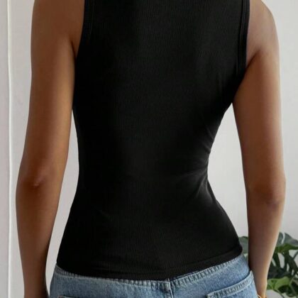 Livesso Solid Round Neck Summer Cami – เสื้อกล้ามคอกลมสีพื้นฤดูร้อน Livesso